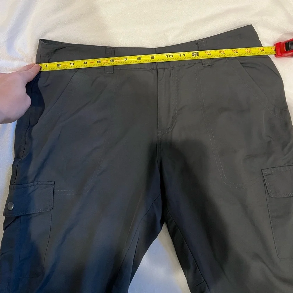Women’s Columbia Omni-Wick Advanced Repellent Gray Cargo Activewear Pants - Picture 13 of 13